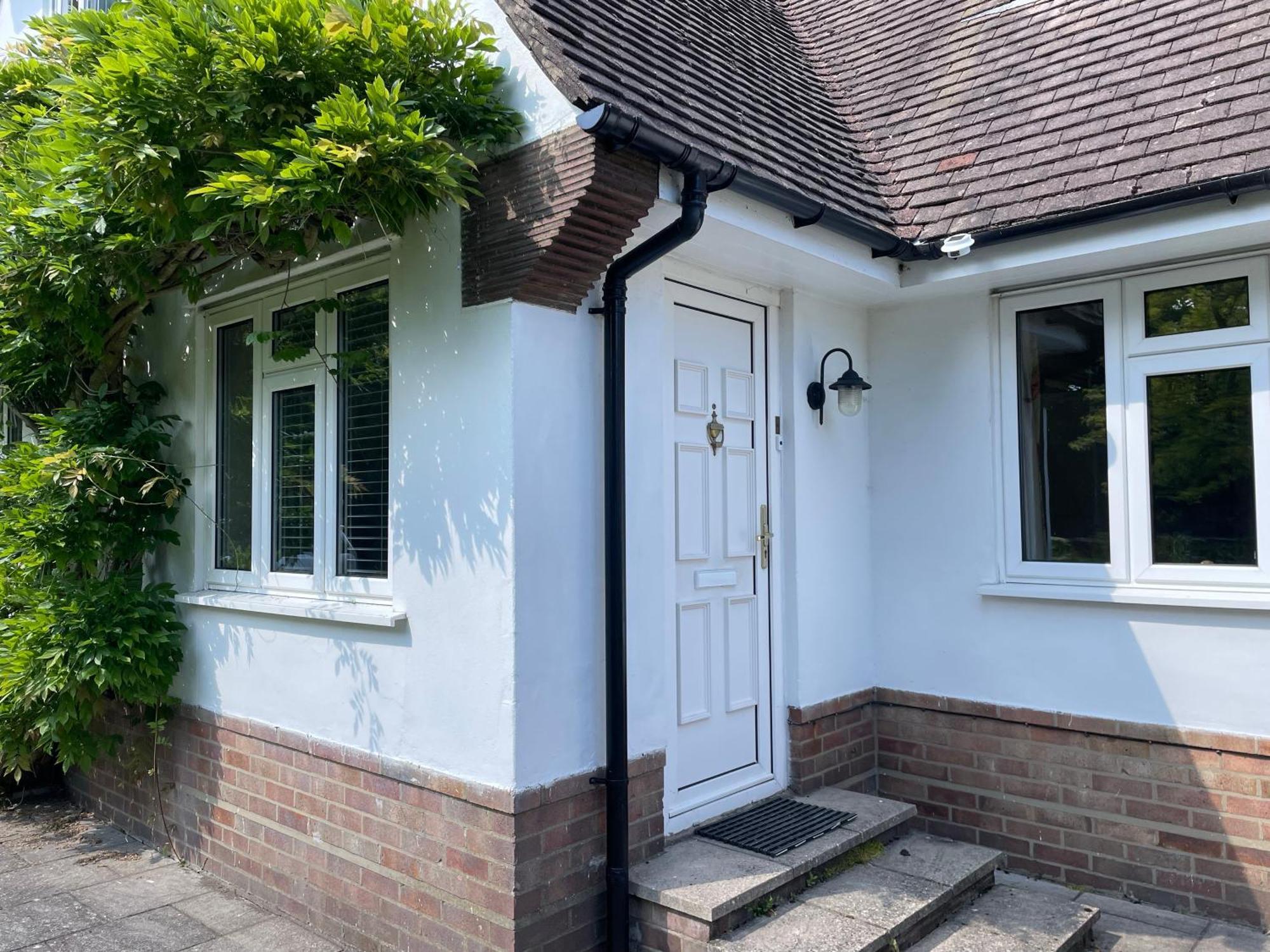 Charming Bournemouth House With Beautiful Spacious Gardens, 5 Min Drive To Beaches, Free Parking For 2-3 Cars Exteriér fotografie